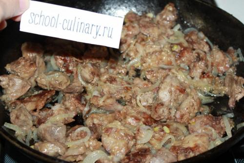 Как жарить печень куриную. Печенка куриная жареная с луком