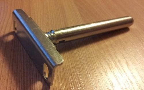 Как повесить полку на стену без дрели. Как самому прикрепить полку к стене