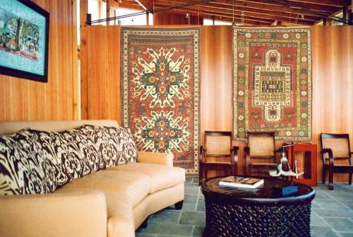 Как можно использовать старые советские ковры. Советский ковер в интерьере: использовать или выбросить? ( 4 фото )