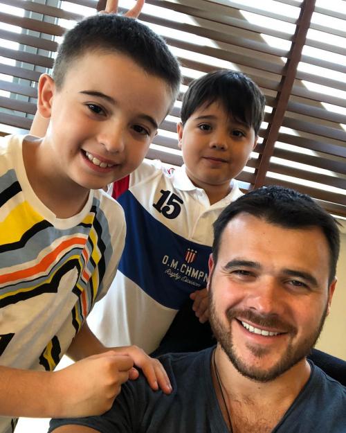 Эмин Агаларов и жена. “Сколько боли в этих строках”: экс-жена Эмина Агаларова страдает из-за его свадьбы с другой женщиной