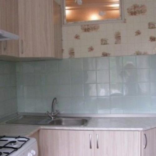 Окно между кухней и ванной для чего. Окно между кухней и ванной – причины появления 02