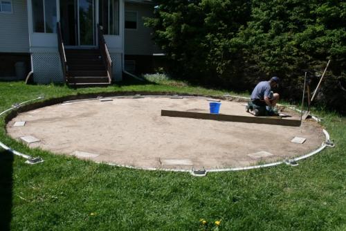 Где расположить бассейн на участке. Место под каркасный бассейн