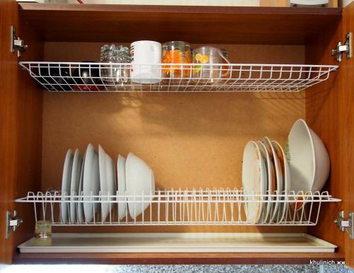 Хранение тарелок на кухне. Где хранить повседневные тарелки? Есть 4 варианта