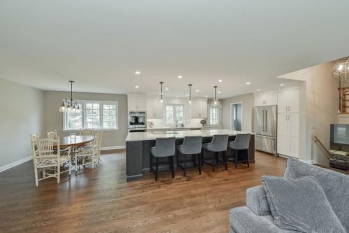 Гостиная с кухней студия дизайн. Базовые принципы оформления