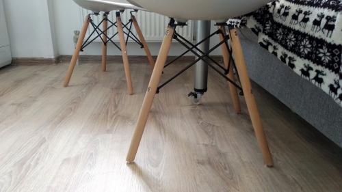 Стул Eames, как выбрать. Что за стулья Eames (Эймс) и хороши ли они для кухни?