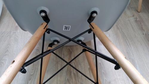 Стул Eames, как выбрать. Что за стулья Eames (Эймс) и хороши ли они для кухни?