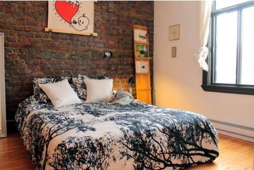 Белые кирпичные стены в интерьере.  Чем привлекательна стена из белого кирпича? 06