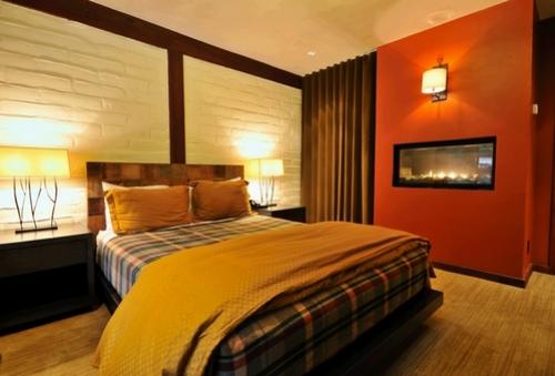 Дизайн спальни с белой кирпичной стеной. Кирпичная стена в спальне: созвучие и контраст