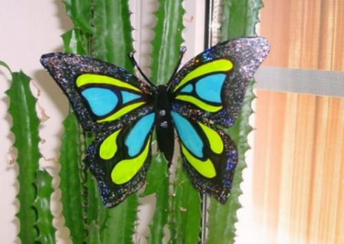 Как сделать бабочку из пластиковых бутылок пошаговая инструкция. Сверкающая бабочка из пластиковой бутылки