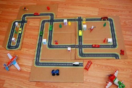 Как сделать трек для машинок своими руками. Для дома и дачи: папа-виртуоз создает отличные варианты увлекательных гоночных трасс
