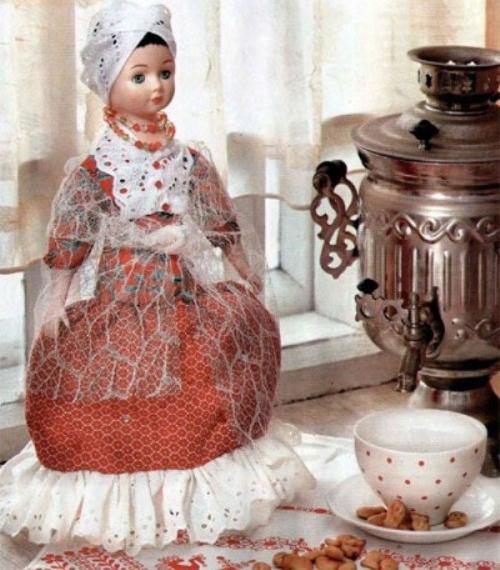 Кукла на чайник из пластиковой бутылки. История традиции использования бабы на чайник