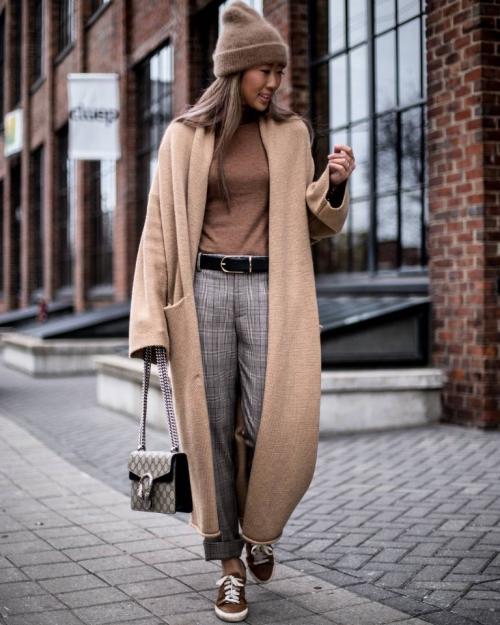 Сочетание серого и бежевого. Сочетание бежевого и серого в одежде