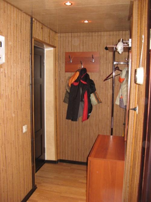 Как сделать прихожую из старого шкафа. Как обновить старый шкаф? 18