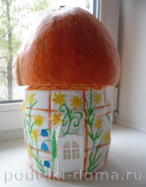 Сказочный домик из пластиковой бутылки. Гриб-дом из бутылки Отредактирова. 2019