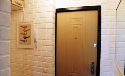 Как сделать прихожую из старого шкафа. Как обновить старый шкаф? 11