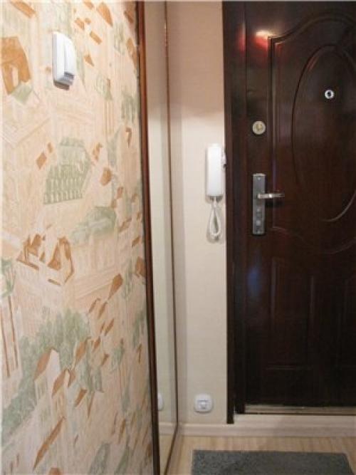 Как сделать прихожую из старого шкафа. Как обновить старый шкаф? 14