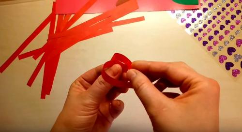 Поделки ко дню матери в начальной школе из бумаги. Делаем поделку с детьми начальной школы (1 класс)