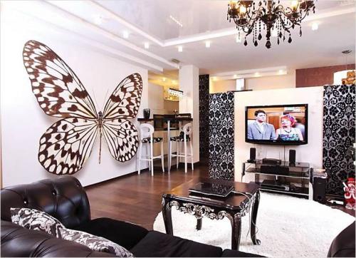 Какие выбрать обои в гостиную. Как выбрать сюжет 05