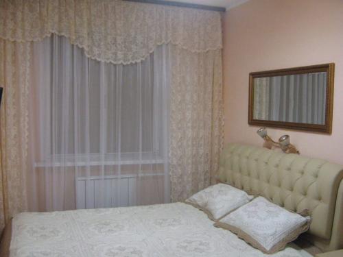 Интерьер спальни в светлых тонах с темной мебелью. Плюсы и минусы спальни в светлых тонах