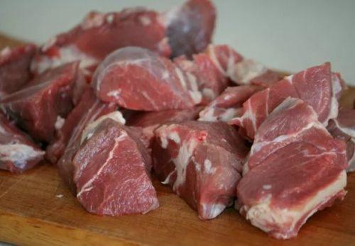 Как замариновать баранину на шашлык, чтобы не было запаха. Как мариновать баранину для шашлыка, чтобы мясо было сочным и мягким
