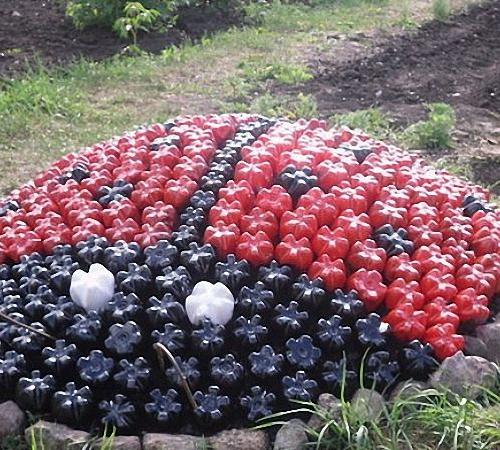 Как из пластиковых бутылок сделать клумбу. Форма клумб и бордюров из пластиковых бутылок