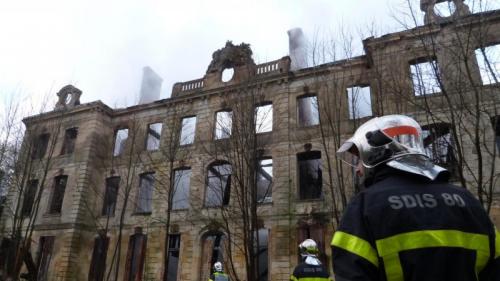 Заброшенный замок во Франции кенель. Призраки существуют? Усадьба с полтергейстом сгорела после появления ролика в Youtube (ВИДЕО)