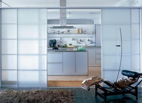 Несколько способов отделить кухню от гостиной перегородкой 09