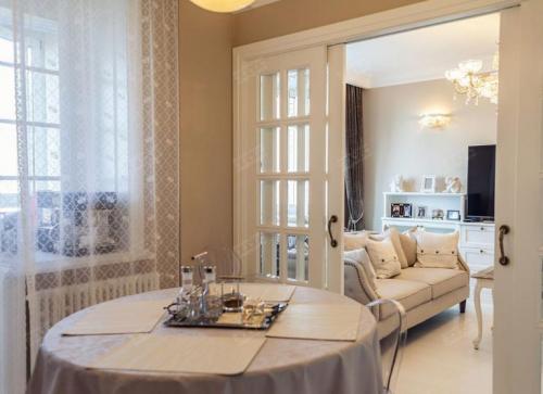 Несколько способов отделить кухню от гостиной перегородкой 02