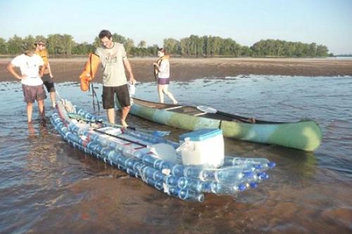 Как сделать лодку из пустых бутылок. Лодка из бутылок