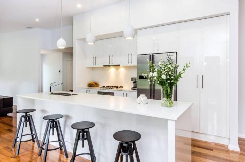 Кухня ниша в гостиной. Кухонная ниша: варианты дизайна интерьера