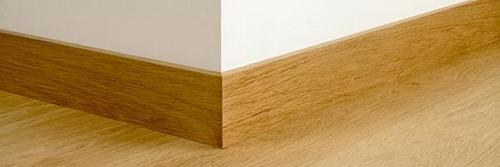 Как подобрать плинтус к двери. Как выбрать цвет плинтуса: получить гармоничный интерьер