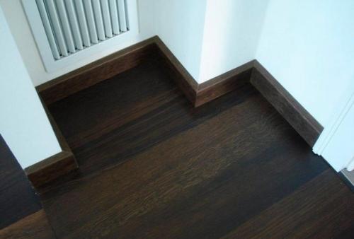 Как подобрать плинтус к двери. Как выбрать цвет плинтуса: получить гармоничный интерьер