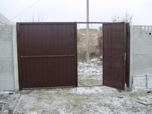 Ворота из профнастила в рамке. Ворота из профнастила — 135 фото, как установить своими руками разные типы ворот
