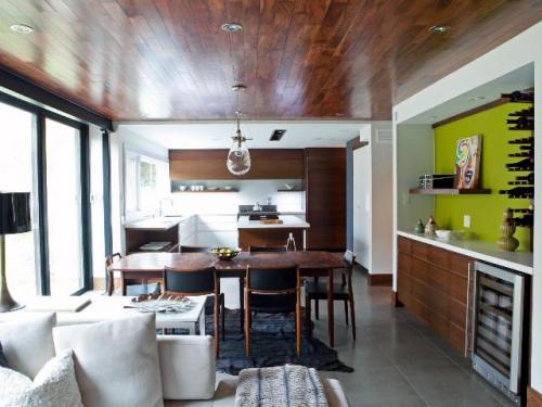 Как закрепить ламинат на стене и потолке. Ламинат на стене