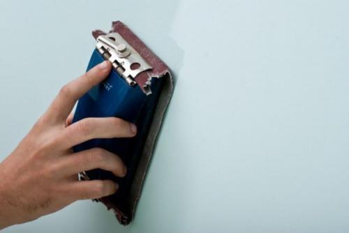 Можно на водоэмульсионную краску клеить обои. Этап 1 – подготовка поверхности