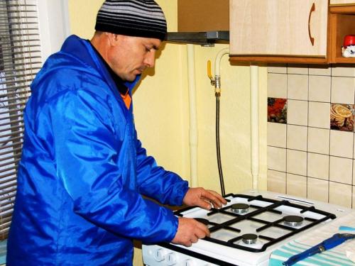 Кто имеет право подключить газовую плиту в квартире. Правила подключения 09 Кто имеет право подключить газовую плиту в квартире. Правила подключения 09