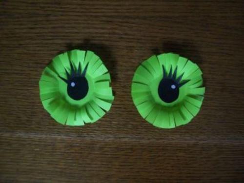 Попугай из пластиковых бутылок своими руками. Попугай из пластиковых ложек и бутылок 25