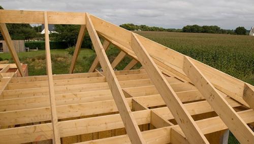 Обрешетка вальмовой крыши под металлочерепицу. Устройство обрешетки кровли 06