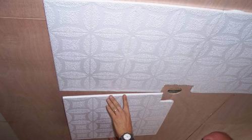 Плитка из пенопласта для стен. Особенности потолочной плитки