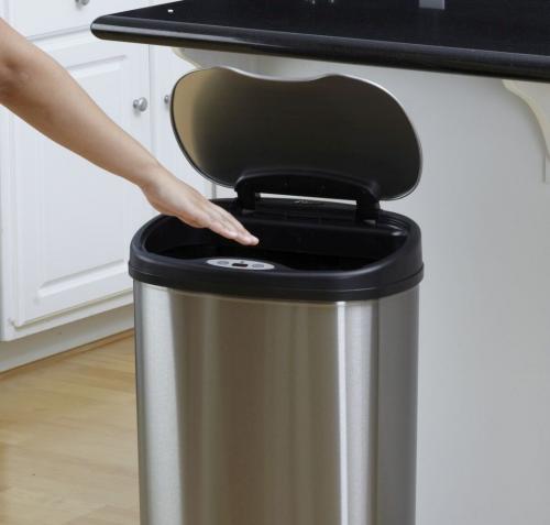 Мусорное ведро для кухни своими руками. Как выбрать ведро для мусора на кухню: материалы, разновидности, советы по уходу