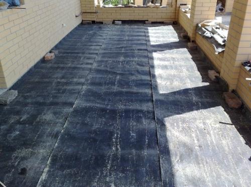 Как правильно положить гидроизоляцию на пол. Монтаж пароизоляции на пол 01