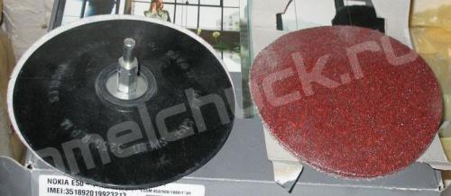 Насадка для снятия краски со стен. Использование дрели или перфоратора для удаления краски со стен.