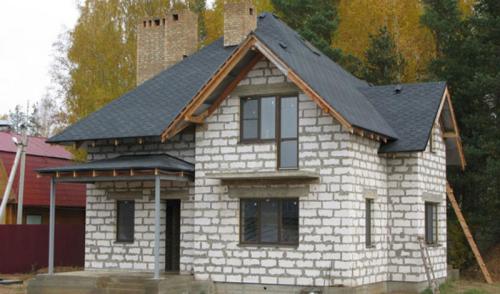 Строительство дома из блоков плюсы и минусы. Дом из блоков: плюсы и минусы о которых нужно знать!