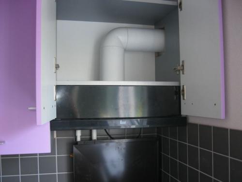 Как подсоединить вытяжку к вентканалу. Инструкция: как подсоединить вытяжку на кухне к вентиляции и полезные советы