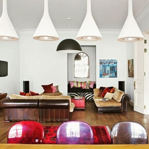 Яркие акценты в интерьере.Как вам цветовой выбор дизайнера?😉 01