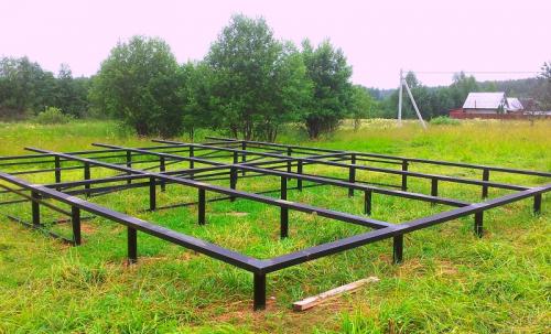 Фундамент на винтовых сваях. Свайный фундамент своими руками: пошаговая инструкция