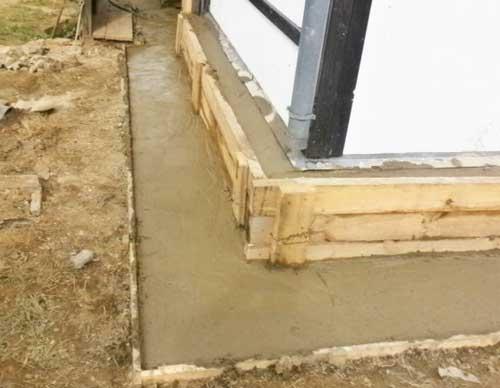 Ремонт квартир в деревянном доме. Реставрация фундамента 02