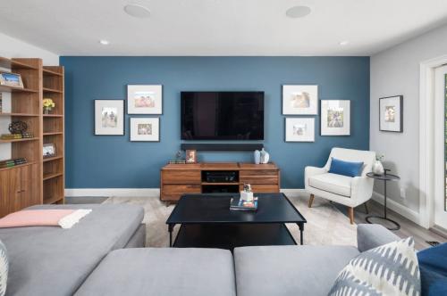 Монохромные интерьеры 09