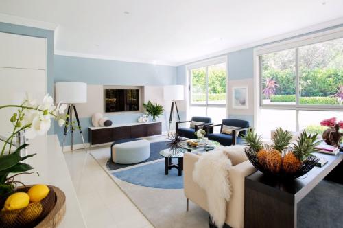 Монохромные интерьеры 16