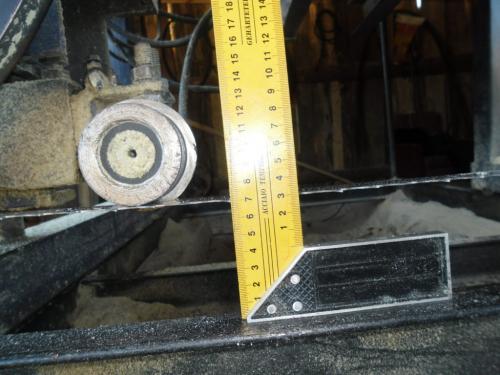 Регулировка роликов на ленточной пилораме. Регулировка направляющих роликов на ленточной пилораме